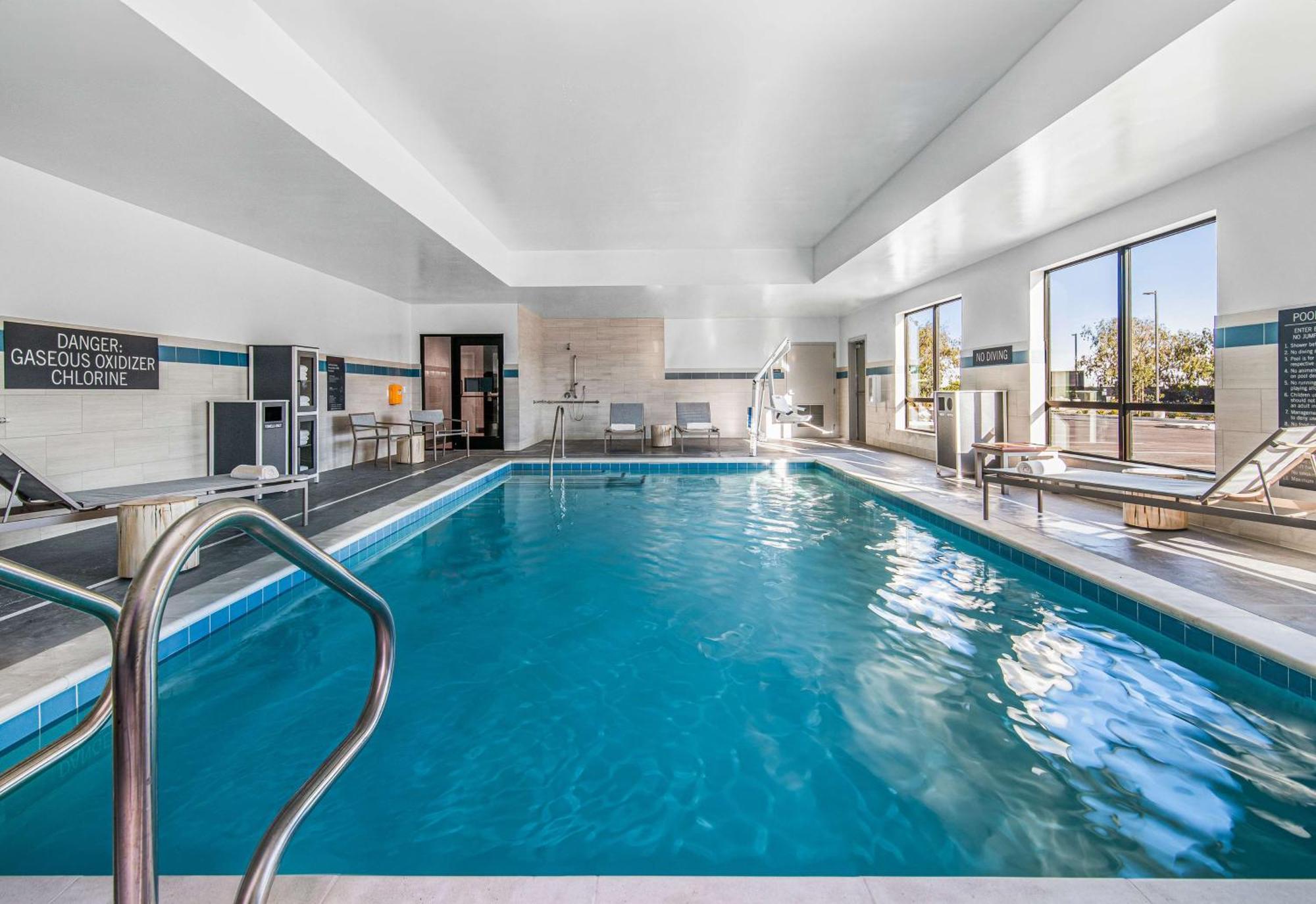 Hyatt Place Newark-Silicon Valley Bagian luar foto