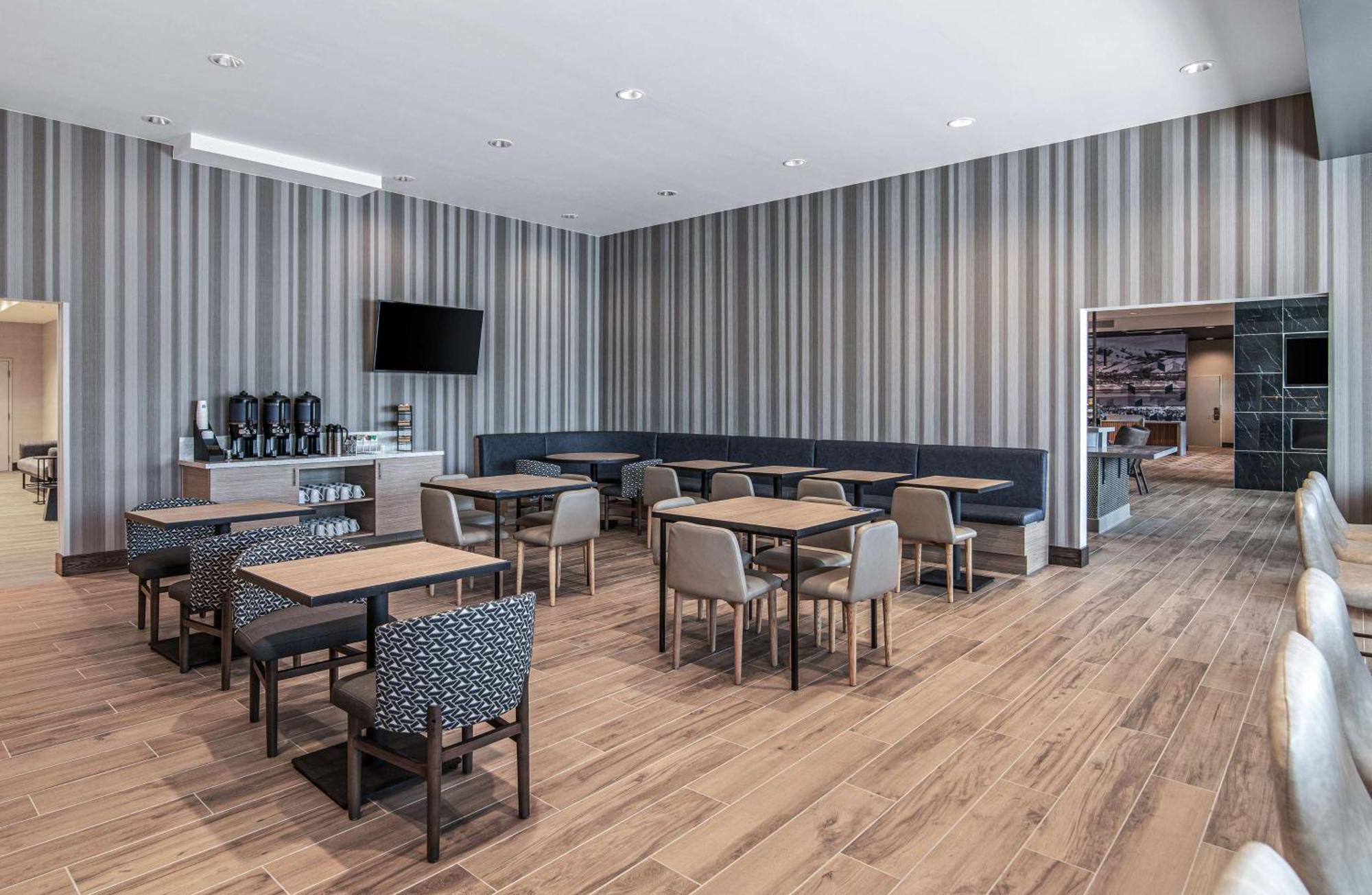 Hyatt Place Newark-Silicon Valley Bagian luar foto