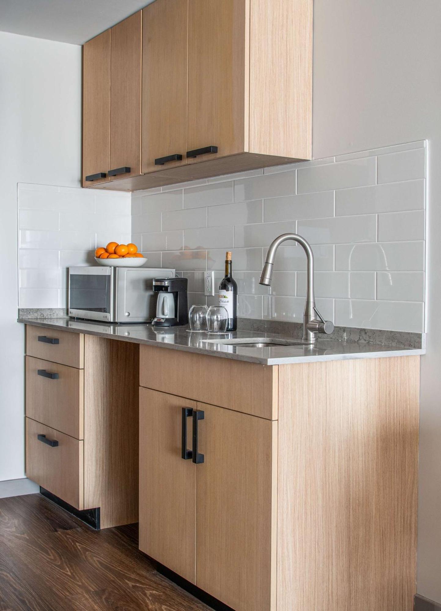 Hyatt Place Newark-Silicon Valley Bagian luar foto