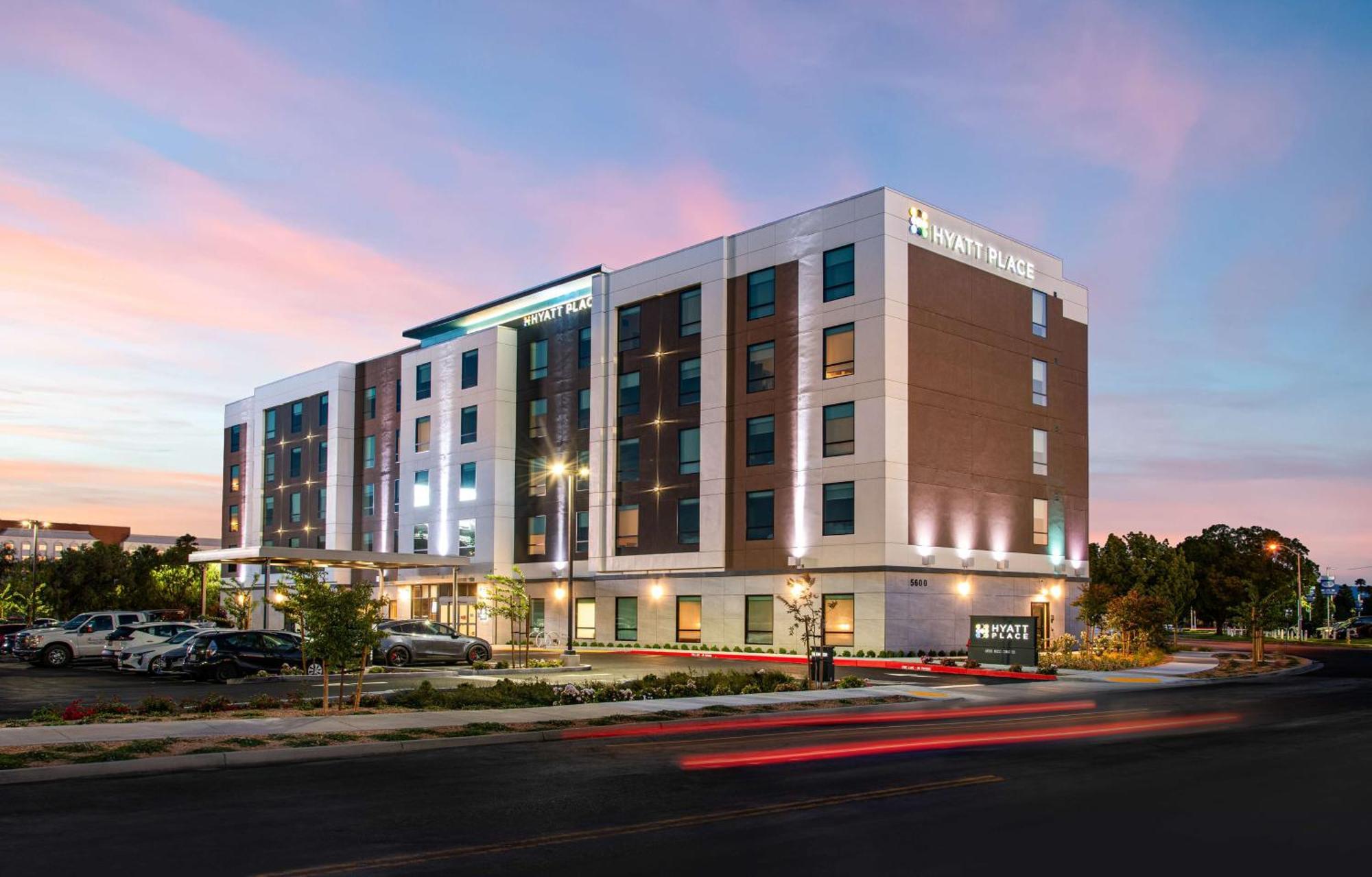 Hyatt Place Newark-Silicon Valley Bagian luar foto