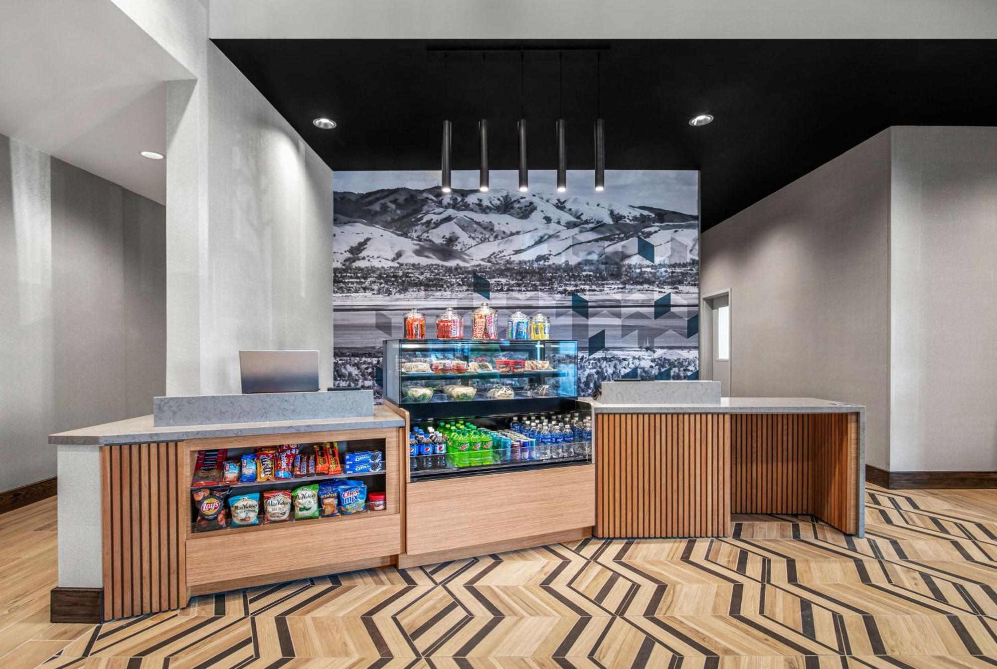 Hyatt Place Newark-Silicon Valley Bagian luar foto