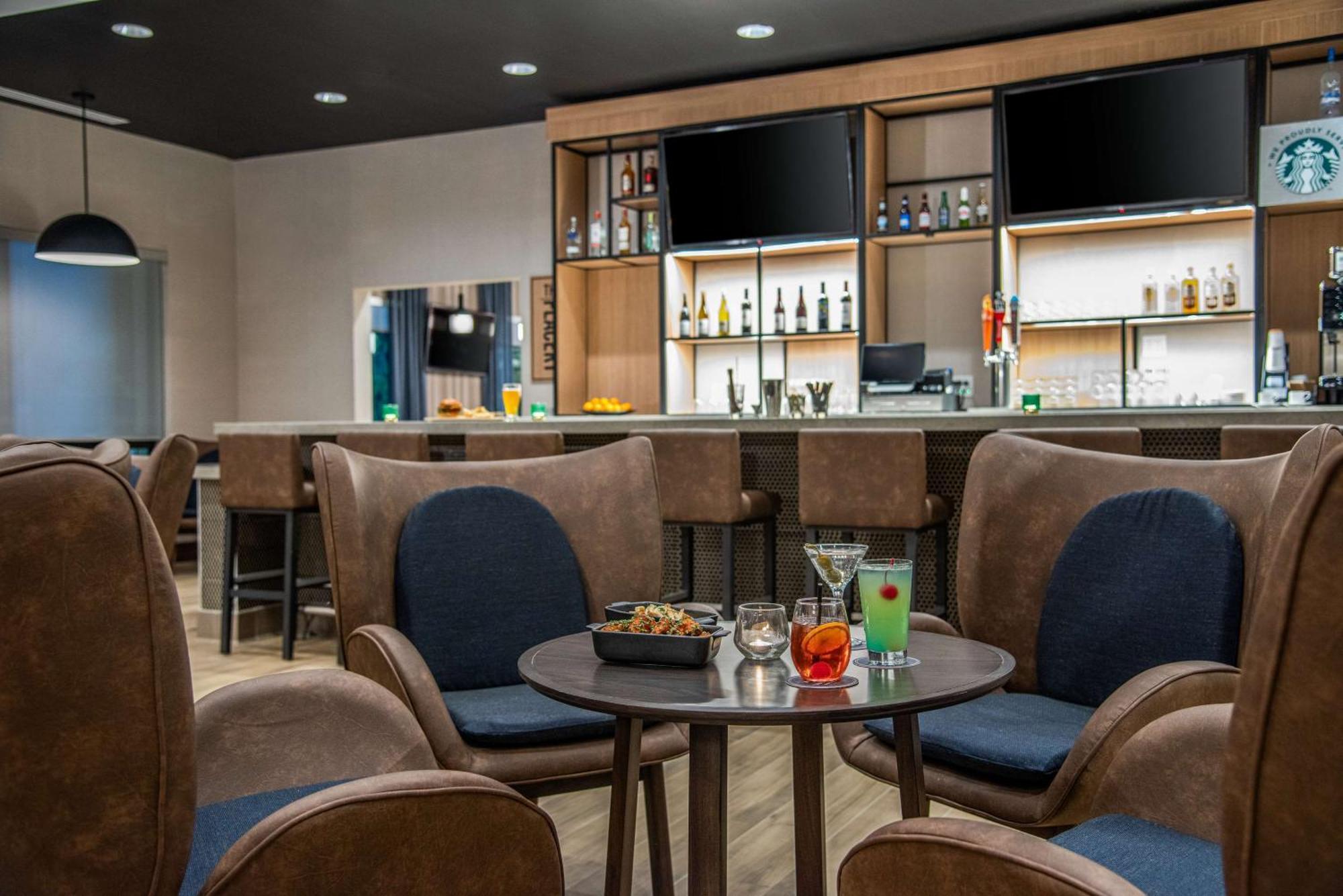 Hyatt Place Newark-Silicon Valley Bagian luar foto
